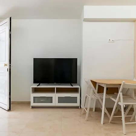 Apartment At Ano Glifada.-2